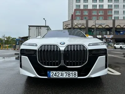 BMW 7-Series · 2024 год