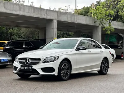 Mercedes-Benz C-Class · 2018 год
