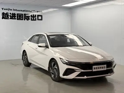 Hyundai Elantra 2023, 30000 км, за 106800 CNY