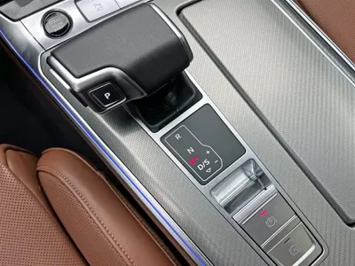 Audi A6L 2025, 29600 км, за 259800 CNY - фото 17