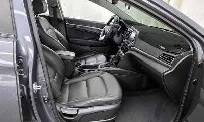 Hyundai Avante 2019, 72547 км, за 10300000 KRW - фото 11