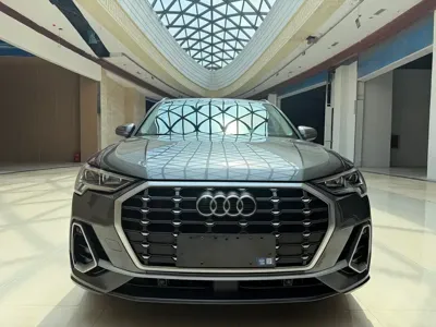 Audi Q3 2023, 38000 км, за 179000 CNY
