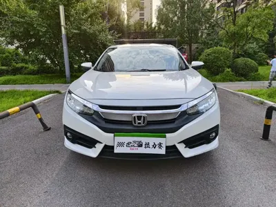 Honda Civic 2017, 100000 км, за 40800 CNY