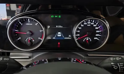 Kia Canival 2023, 100345 км, за 22200000 KRW - фото 8