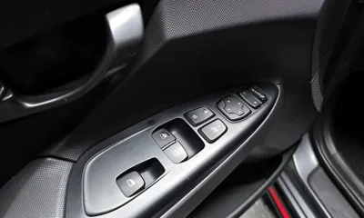 Hyundai Veloster 2019, 116514 км, за 8900000 KRW - фото 18