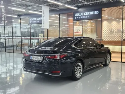 Lexus ES 2026, 13237 км, за 62500000 KRW - фото 2