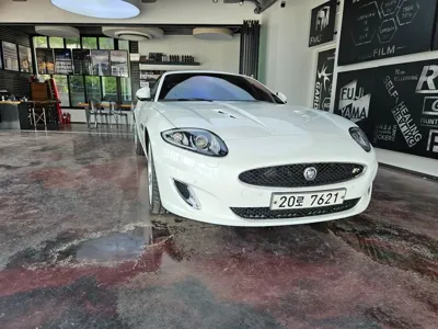 Jaguar XKR · 2012 год