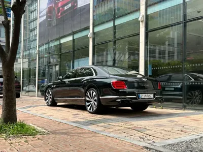 Bentley Flying Spur 2021, 47777 км, за 190500000 KRW - фото 7
