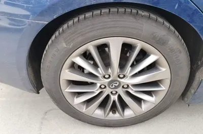 Infiniti Q50L 2018, 122900 км, за 81000.43 CNY - фото 10