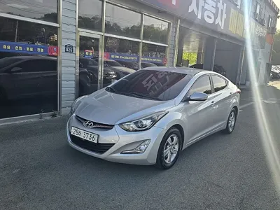 Hyundai Avante · 2016 год