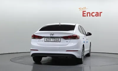 Hyundai Avante 2018, 117839 км, за 9900000 KRW - фото 4