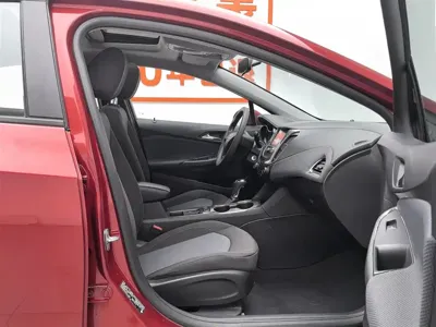 Chevrolet Cruze 2018, 80000 км, за 19800 CNY - фото 23