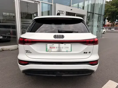 Audi 奥迪Q6L e-tron 2025, 12000 км, за 248800 CNY - фото 5