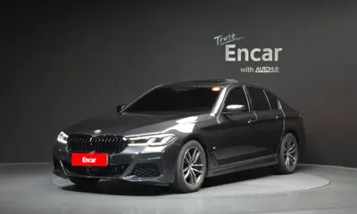 BMW 5-Series · 2023 год