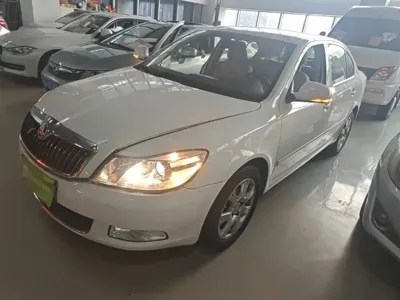 Skoda Octavia 2014, 163900 км, за 20200 CNY