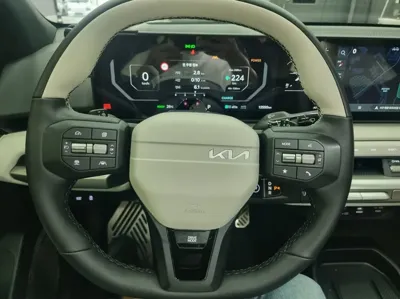 Kia EV4 2026, 12500 км, за 44500000 KRW - фото 6