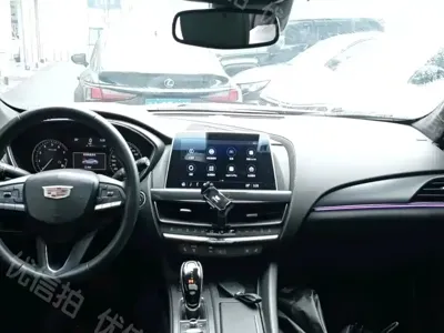 Cadillac CT5 2022, 70000 км, за 101000 CNY