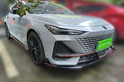Changan UNI-V 2023, 29700 км, за 82783.32 CNY