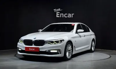 BMW 5-Series · 2018 год