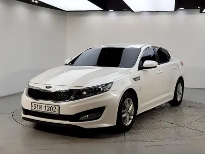 Kia K5 · 2012 год