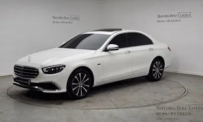 Mercedes-Benz E-Class · 2021 год