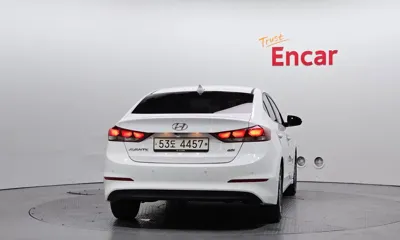 Hyundai Avante 2017, 120926 км, за 8900000 KRW