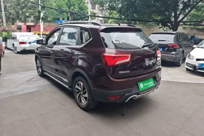Baojun 560 2015, 113200 км, за 29880.82 CNY