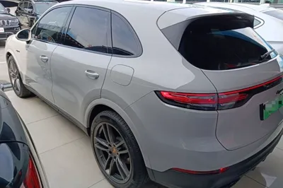 Porsche Cayenne E-Hybrid 2023, 50000 км, за 499474.38 CNY - фото 4