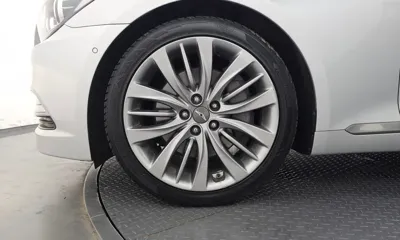 Hyundai Genesis 2016, 171781 км, за 9500000 KRW - фото 5