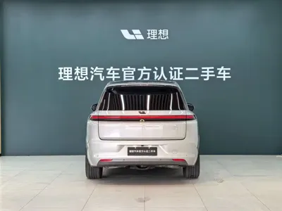 Li Auto Li L8 2023, 78000 км, за 203800 CNY