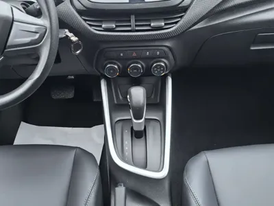 Chevrolet Cavalier 2020, 40000 км, за 28800 CNY - фото 11