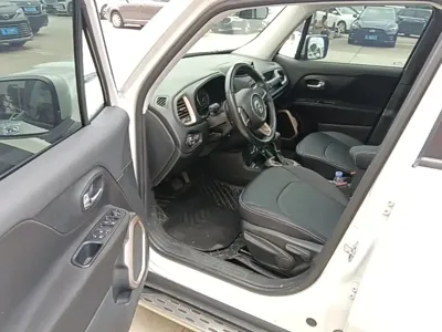 Jeep Renegade 2017, 44600 км, за 30800 CNY - фото 16