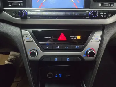 Hyundai Avante 2016, 132130 км, за 6990000 KRW - фото 14