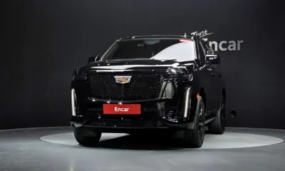 Cadillac Escalade 2022, 23056 км, за 99300000 KRW - фото 3