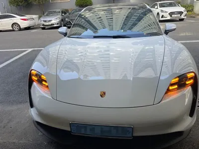 Porsche Taycan 2023, 37000 км, за 161130000 KRW