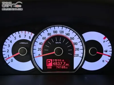 Kia Carens 2013, 74165 км, за 4700000 KRW - фото 17