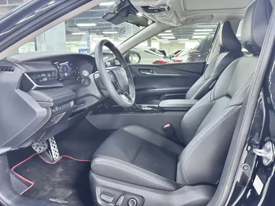 Toyota Camry 2026, 200 км, за 172322.24 CNY - фото 8