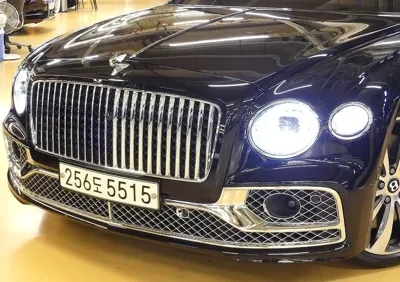Bentley Flying Spur 2022, 27000 км, за 227000000 KRW