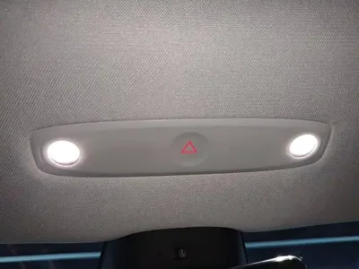 Tesla Model 3 2025, 12000 км, за 240500 CNY - фото 14