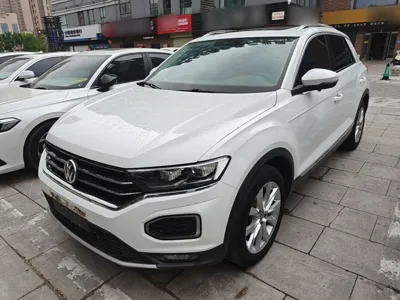 Volkswagen T-Roc · 2020 год