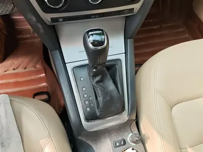 Skoda Octavia 2015, 150000 км, за 21100 CNY - фото 15