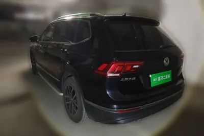 Volkswagen Tiguan L 2018, 190100 км, за 69876.33 CNY