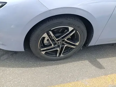 Roewe D7 2024, 11000 км, за 88200 CNY - фото 23