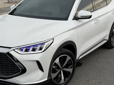 BYD PLUS New Energy 2022, 25000 км, за 69800 CNY