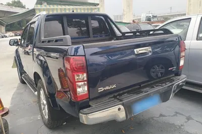 Isuzu D-MAX 2020, 70000 км, за 96748.7 CNY - фото 4