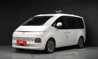 Hyundai Staria · 2022 год