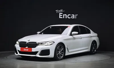 BMW 5-Series · 2021 год