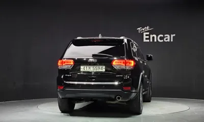 Jeep Cherokee 2019, 64321 км, за 19900000 KRW