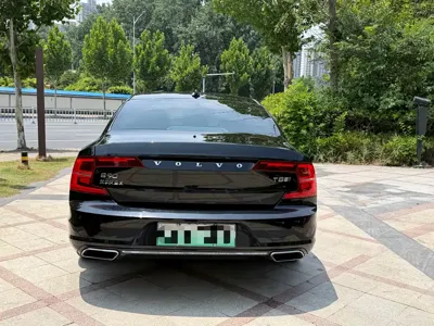 Volvo S90 PHEV 2019, 110000 км, за 112800 CNY