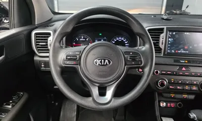 Kia Sportage 2018, 111043 км, за 9900000 KRW - фото 12